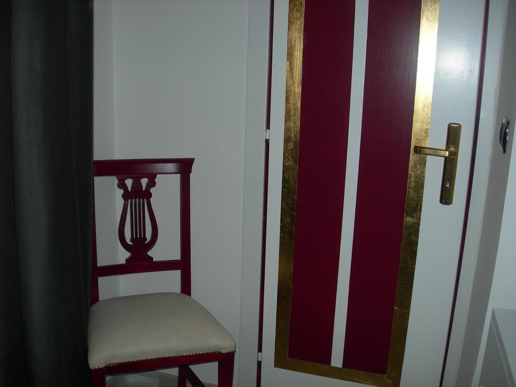 Hotel Due Spade فيدينسا المظهر الخارجي الصورة