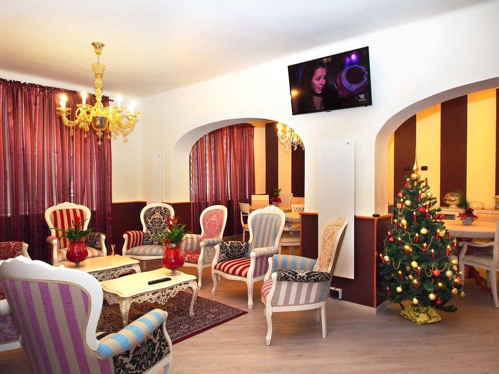 Hotel Due Spade فيدينسا المظهر الخارجي الصورة