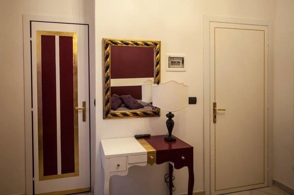 Hotel Due Spade فيدينسا المظهر الخارجي الصورة